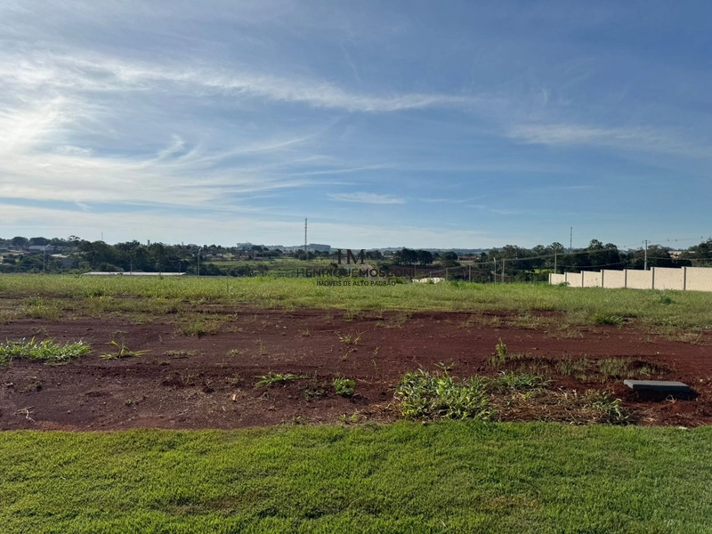 Terreno á venda condomínio Artesano