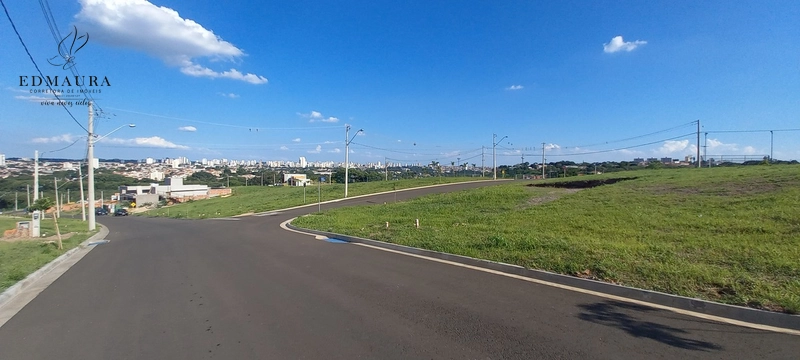 Terreno em Condomínio Fechado, Ótima topografia e localização: 3ª foto da galeria de imagens do imóvel