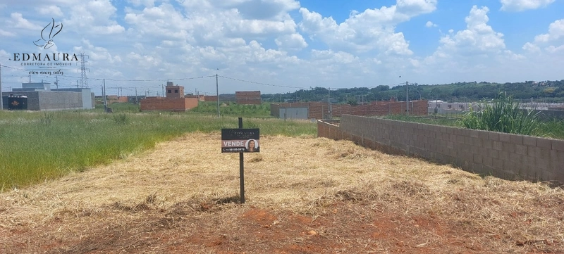 TERRENO - CONQUITA: 3ª foto da galeria de imagens do imóvel