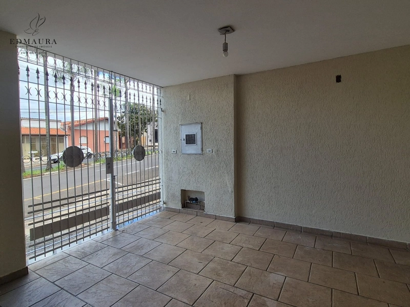 Linda Casa Térrea no bairro Jaraguá: 3ª foto da galeria de imagens do imóvel