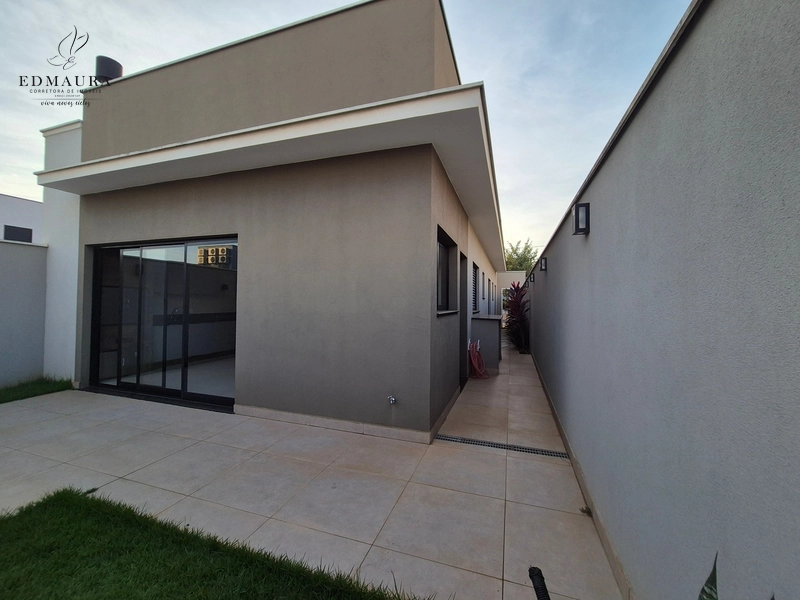 LINDA CASA TÉRREA EM CONDOMÍNIO FECHADO - LOCAÇÃO: 6ª foto da galeria de imagens do imóvel