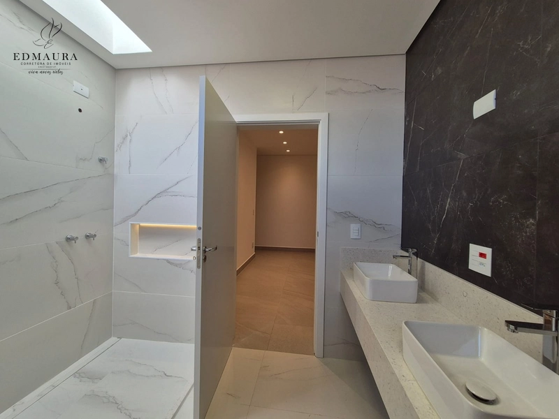 LINDA CASA TÉRREA EM CONDOMÍNIO FECHADO: 8ª foto da galeria de imagens do imóvel