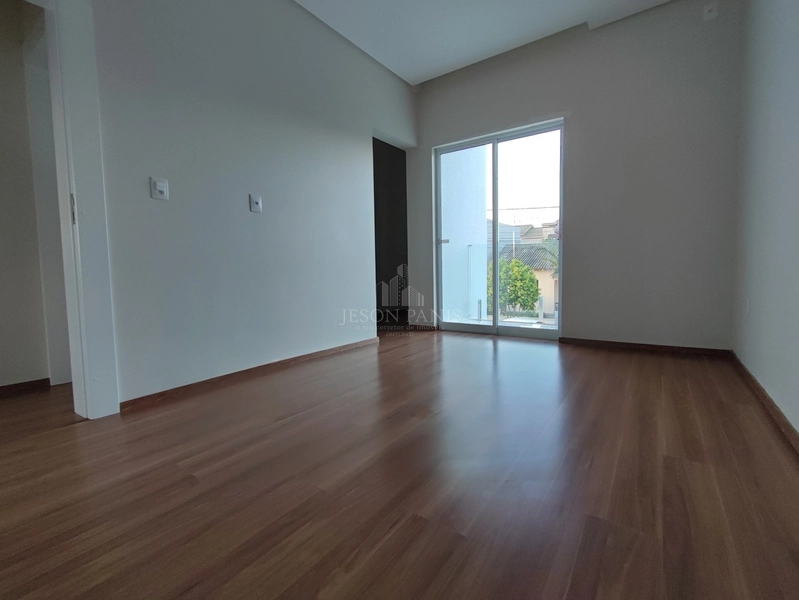 Suíte com closet mais dois dormitórios: 33ª foto da galeria de imagens do imóvel