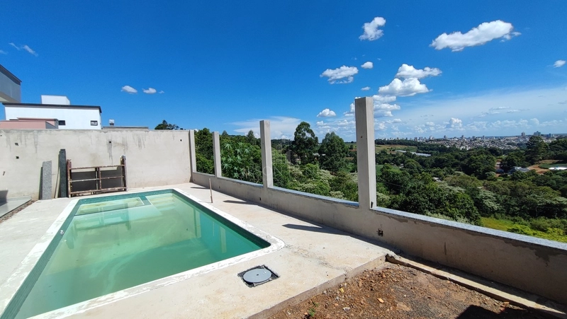 CASA NOVA COM VISTA PANORAMICA: 2ª foto da galeria de imagens do imóvel