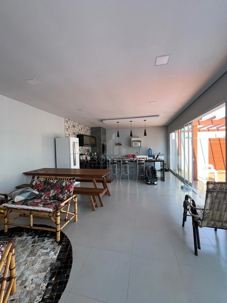 CASA MODERNA A VENDA NO DESBRAVADOR II: 8ª foto da galeria de imagens do imóvel