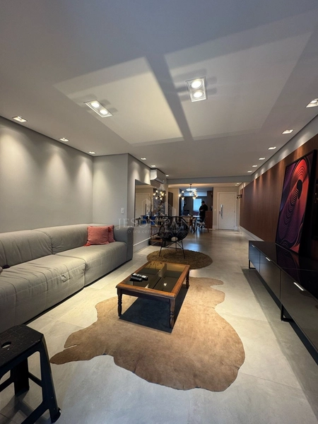 Apartamento semi mobilíado no centro: 3ª foto da galeria de imagens do imóvel