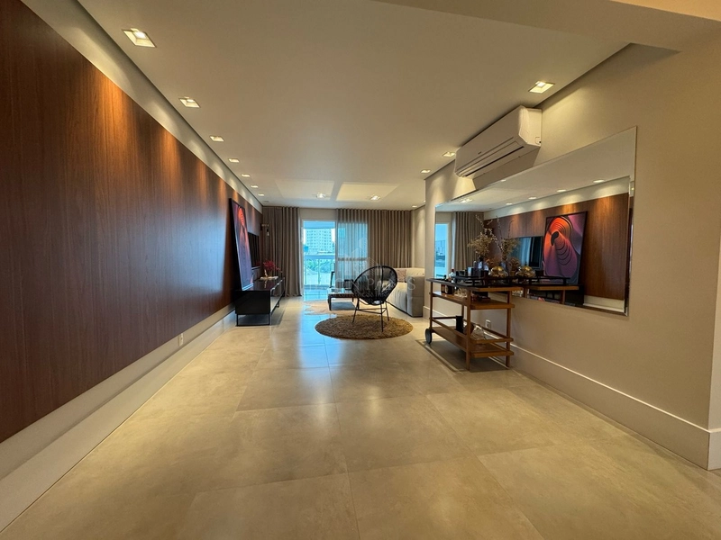 Apartamento semi mobilíado no centro: 1ª foto da galeria de imagens do imóvel