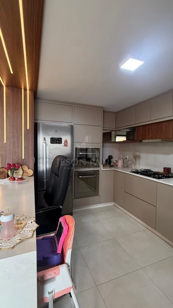 Apartamento semi mobilíado no centro: 6ª foto da galeria de imagens do imóvel