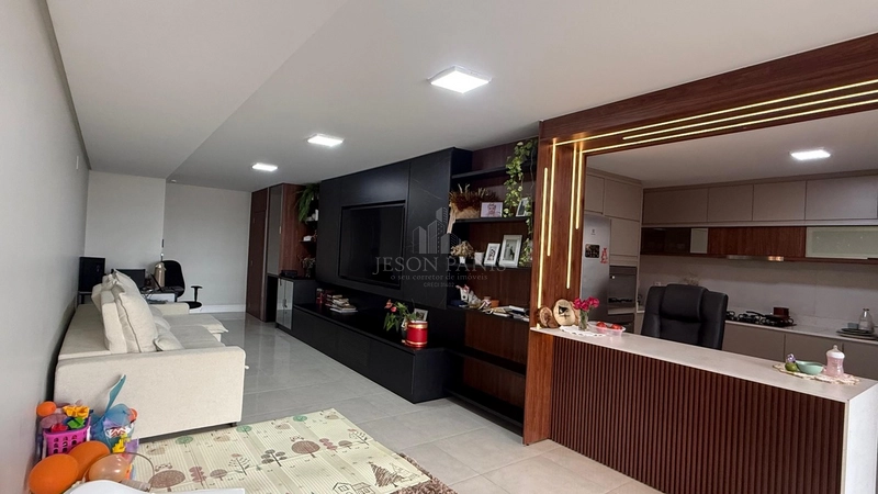 Apartamento semi mobilíado no centro: 1ª foto da galeria de imagens do imóvel