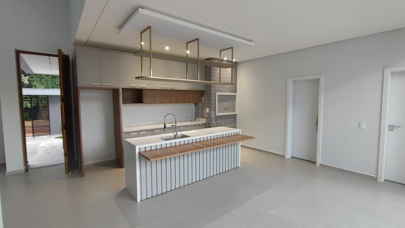CASA NOVA SEMI MOBILIADA: 2ª foto da galeria de imagens do imóvel