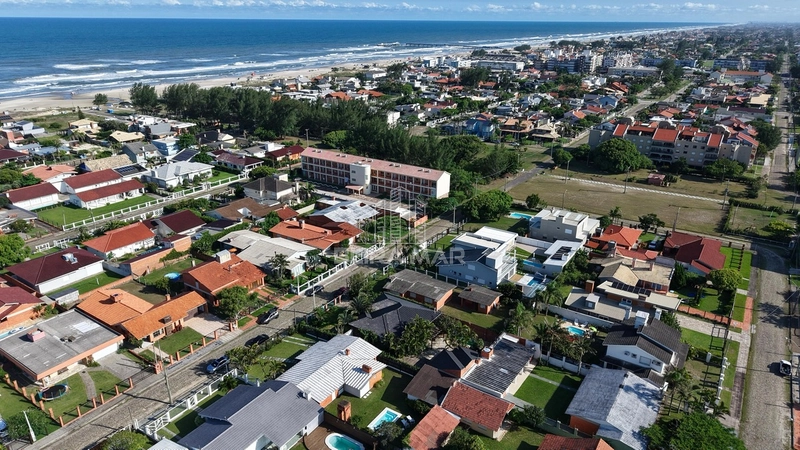 CASA EM ATLÂNTIDA  À VENDA PRÓXIMO AO MAR (4 quadras): 27ª foto da galeria de imagens do imóvel