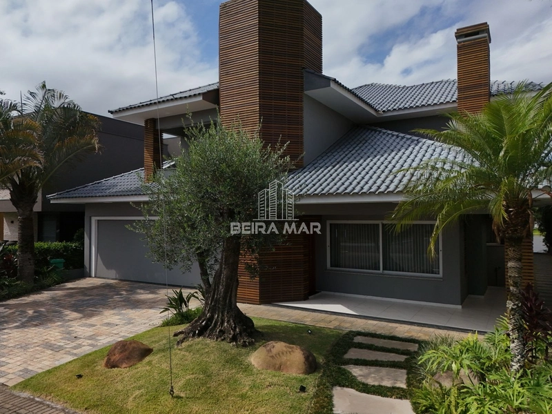 Sobrado no Condomínio Velas da Marina!