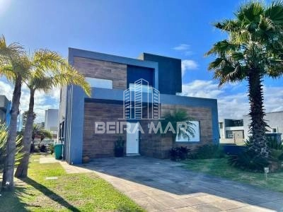 LINDO SOBRADO NO CONDOMÍNIO  FECHADO DUBAI RESORT