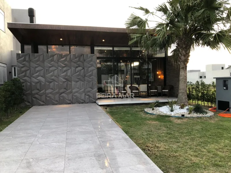 Casa no Condomínio Blue!