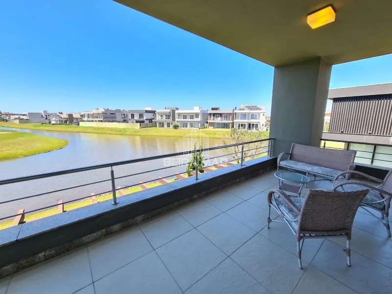 Sobrado de alto padrão