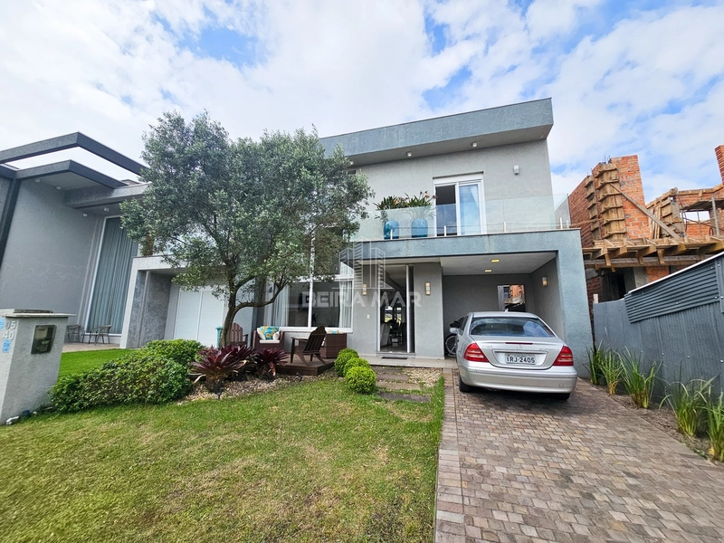 Sobrado em Condomínio