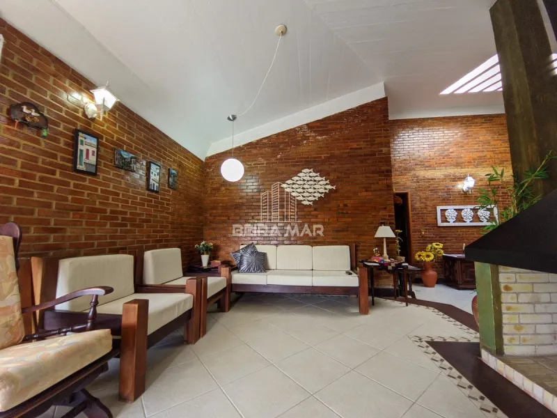 Casa térrea no centro de Atlântida: 10ª foto da galeria de imagens do imóvel