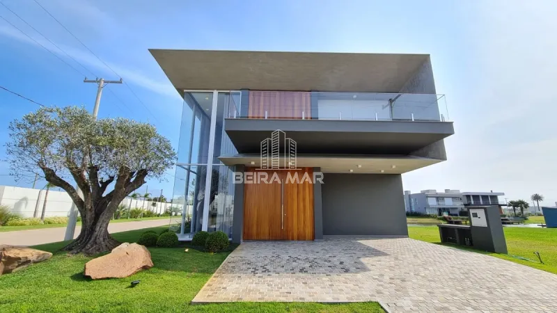 Casa em Condomínio 05 dormitórios no Condominio Sense