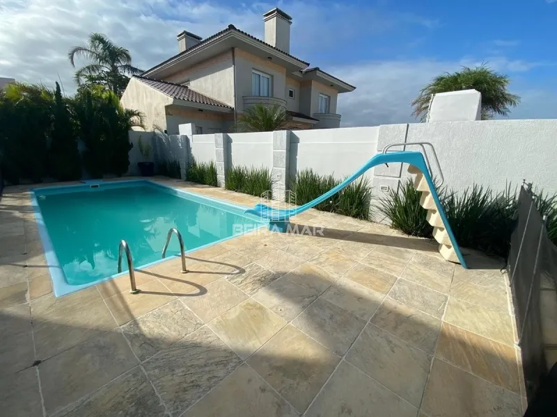 Sobrado na Região Nobre de Atlântida - Xangri-lá: 3ª foto da galeria de imagens do imóvel