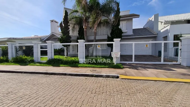 Sobrado na Região Nobre de Atlântida - Xangri-lá: 1ª foto da galeria de imagens do imóvel