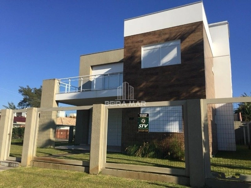 Sobrado composto por 4 suítes em Atlântida: 11ª foto da galeria de imagens do imóvel