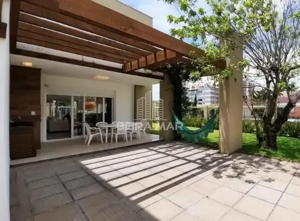 Sobrado composto por 4 suítes em Atlântida: 8ª foto da galeria de imagens do imóvel