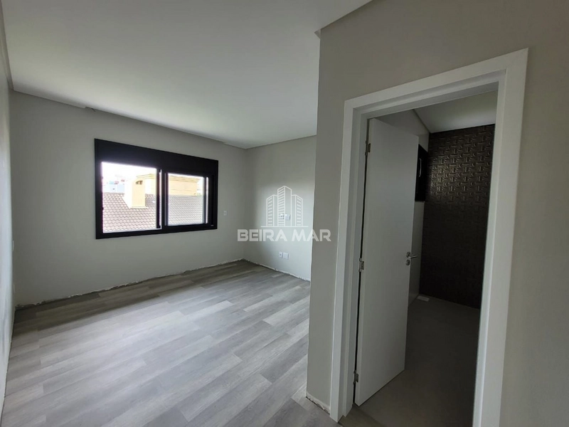 Belíssimo sobrado à venda na praia de Xangri-Lá: 19ª foto da galeria de imagens do imóvel