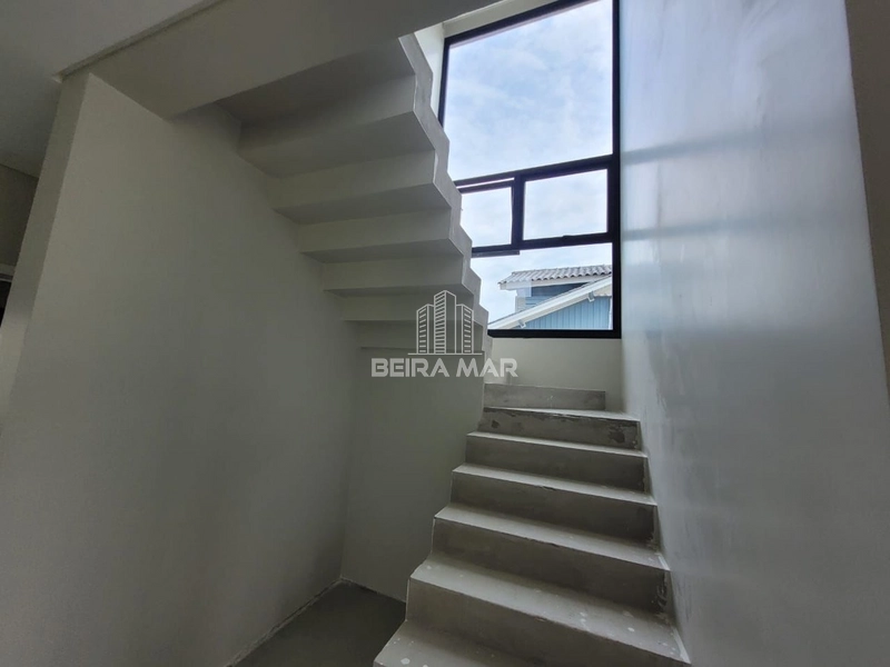 Belíssimo sobrado à venda na praia de Xangri-Lá: 12ª foto da galeria de imagens do imóvel