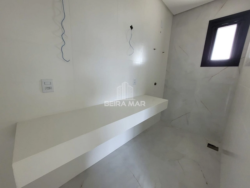 Belíssimo sobrado à venda na praia de Xangri-Lá: 22ª foto da galeria de imagens do imóvel