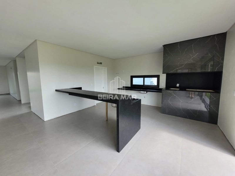 Belíssimo sobrado à venda na praia de Xangri-Lá: 9ª foto da galeria de imagens do imóvel