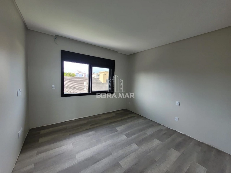 Belíssimo sobrado à venda na praia de Xangri-Lá: 18ª foto da galeria de imagens do imóvel