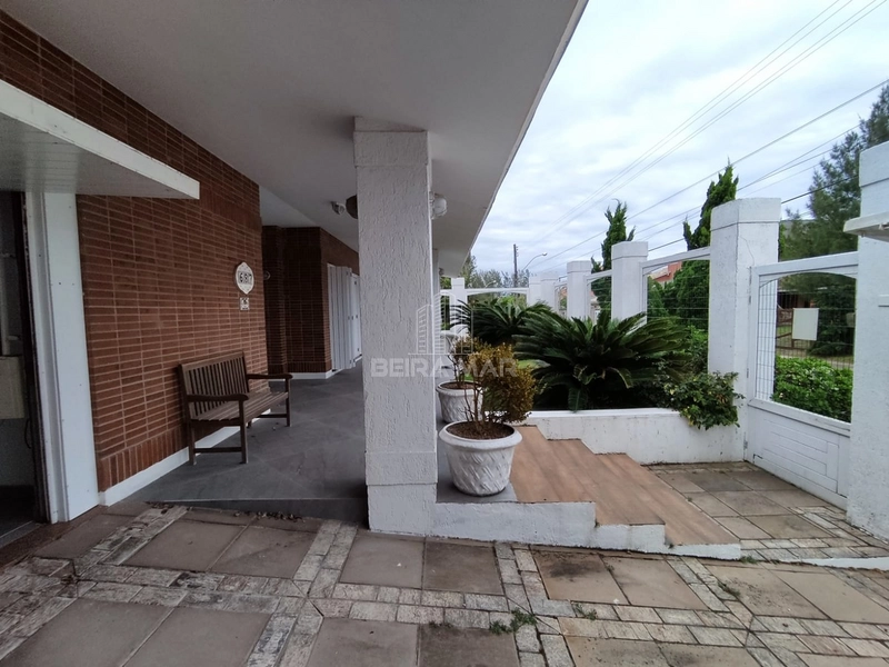 Sobrado belíssimo, na praia de Atlântida: 3ª foto da galeria de imagens do imóvel