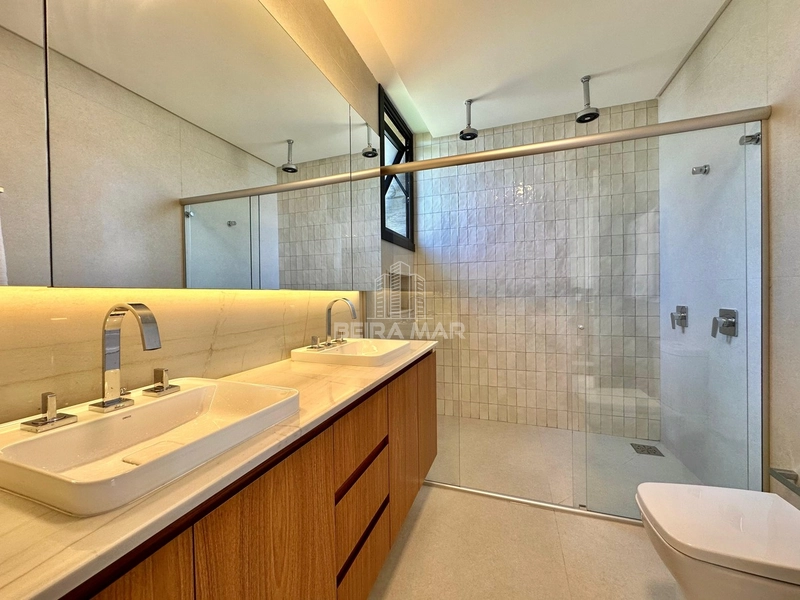 Sobrado Beira Lago: 26ª foto da galeria de imagens do imóvel