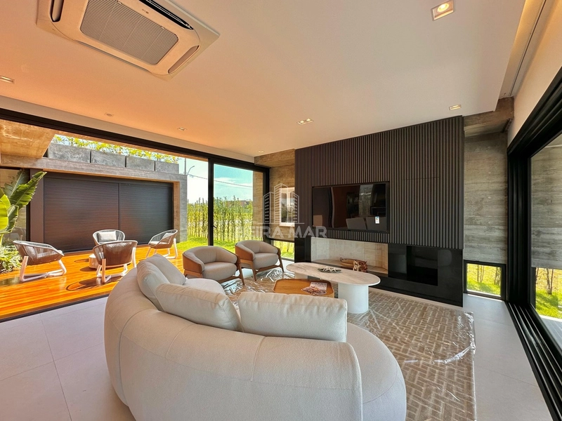 Sobrado Beira Lago: 16ª foto da galeria de imagens do imóvel