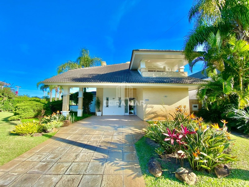 Sobrado no Condomínio Lagos Park com excelente localização!