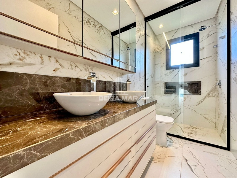 LINDA MANSÃO À VENDA COM ACABAMENTO DE ALTÍSSIMO PADRÃO: 17ª foto da galeria de imagens do imóvel