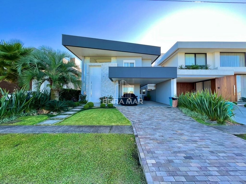 Sobrado 3 suítes Exclusivo no Capão Ilhas Resort com Vista para o lago