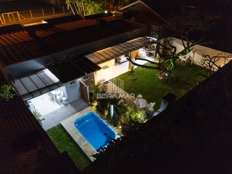 Duas casas em uma só!: 3ª foto da galeria de imagens do imóvel