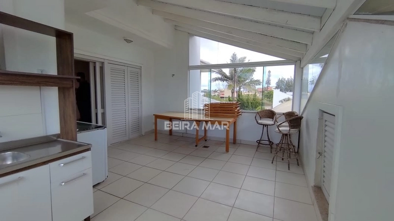 Sobrado duas quadras do Mar!: 3ª foto da galeria de imagens do imóvel