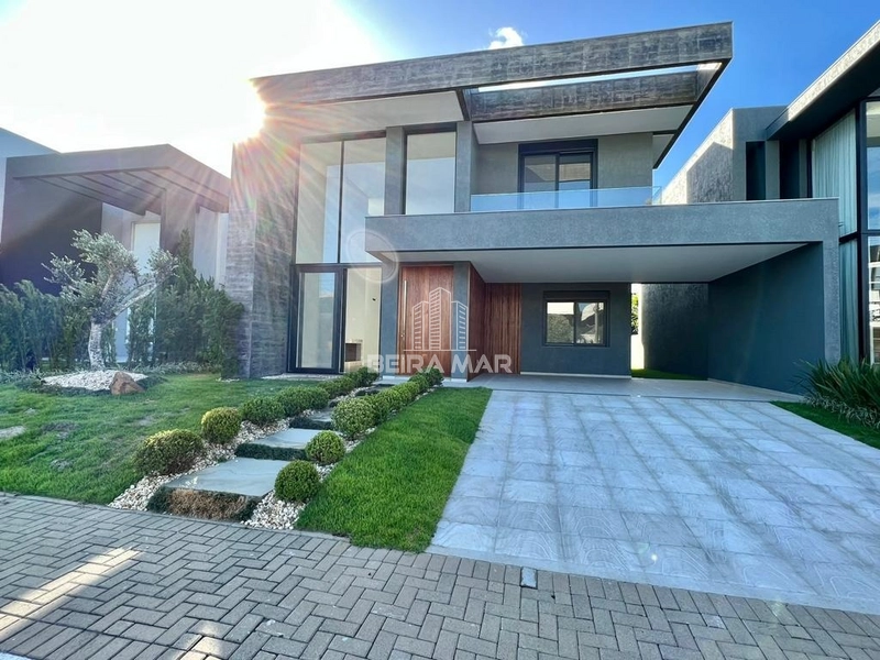 Sobrado no Condomínio Velas da Marina