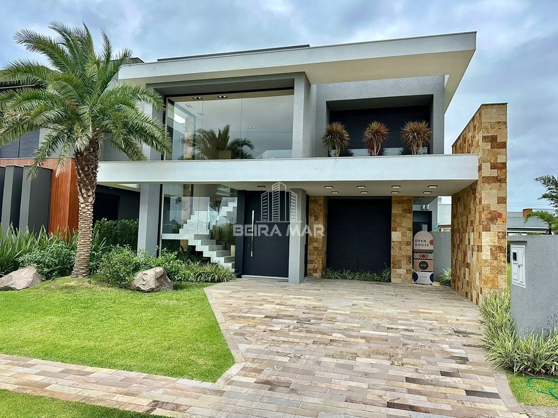 Belíssimo Sobrado no Condomínio Capão Ilhas!