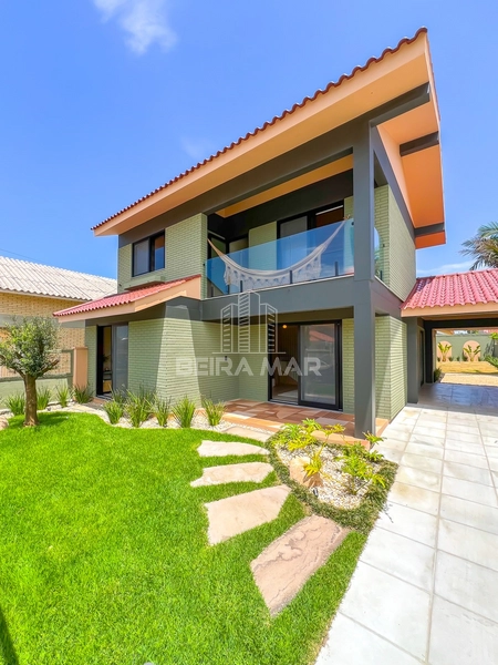 Casa no centro de Xangri-lá!