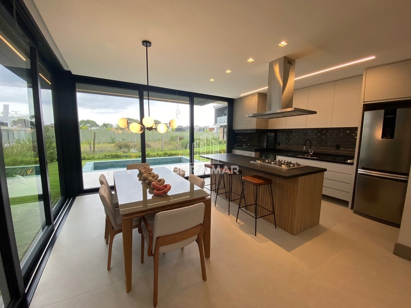 Sobrado no Condomínio Sunset!