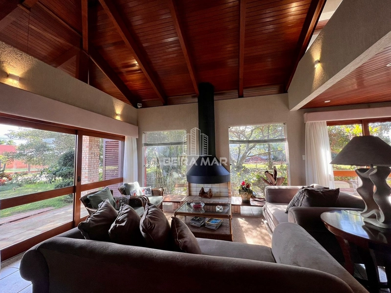 Belíssimo sobrado mobiliado e decorado!: 25ª foto da galeria de imagens do imóvel