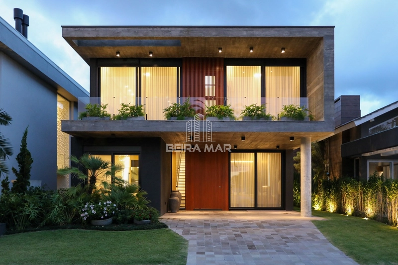 Sobrado beira lago no Condomínio Capão Ilhas !