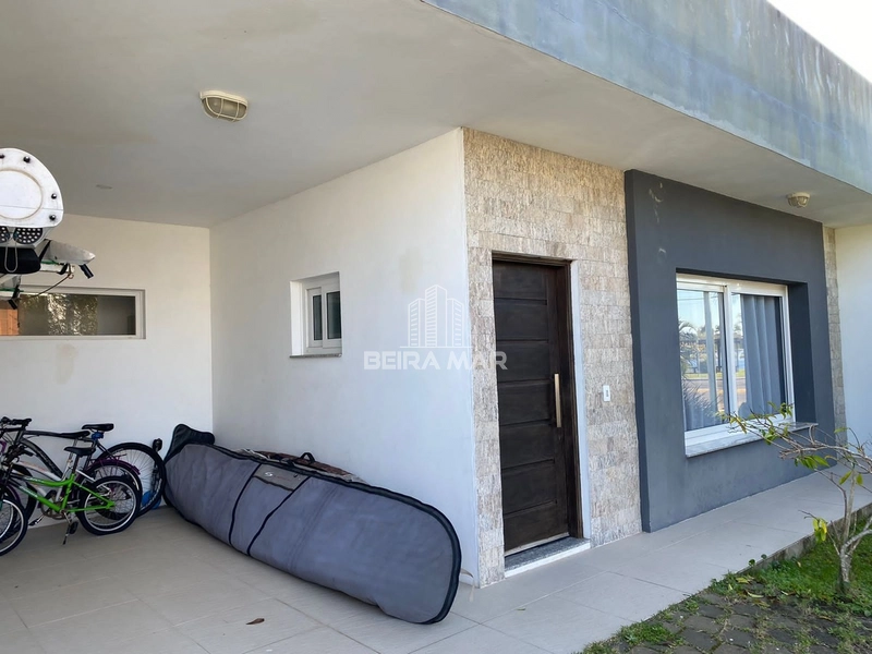 Casa no Condomínio Las Palmas!