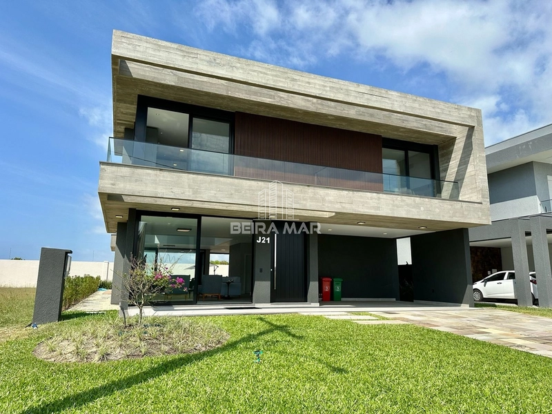 Casa no Condomínio Costa Serena a beira mar!