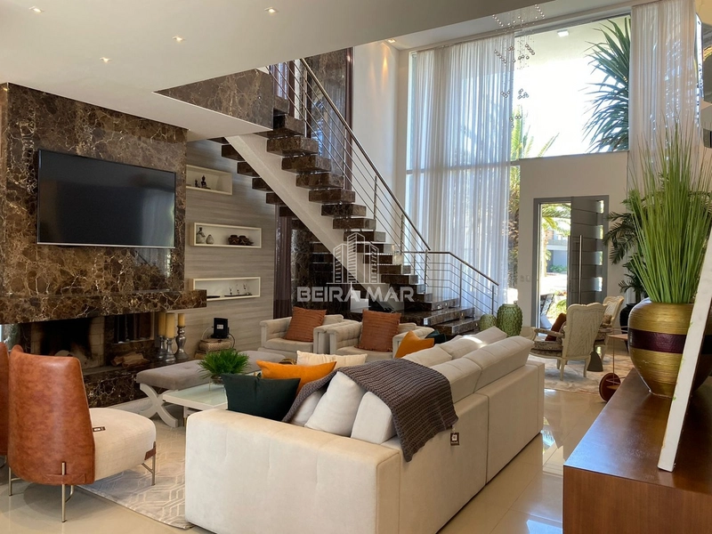 Excelente sobrado beira lago no Condomínio Enseada Lagos!