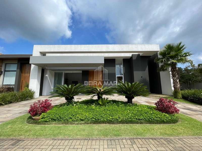 Casa térrea no Condomínio Velas da Marina!