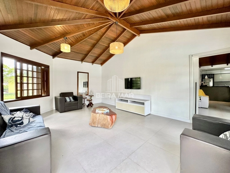 Excelente casa térrea, localizada no Centro, Próxima ao Mar!: 26ª foto da galeria de imagens do imóvel